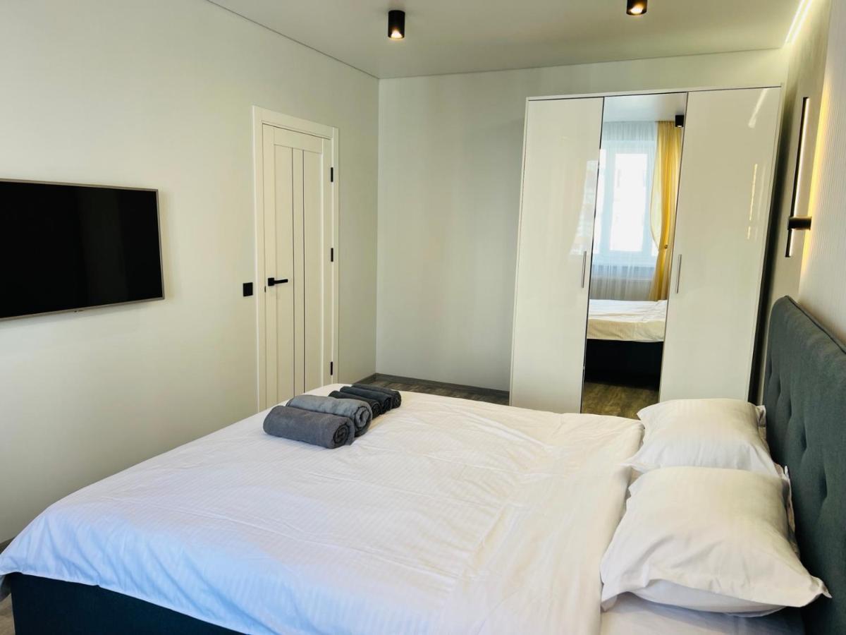 Gold Apartment Vysochana18 อิวาโน-ฟรานกิฟสเก ภายนอก รูปภาพ